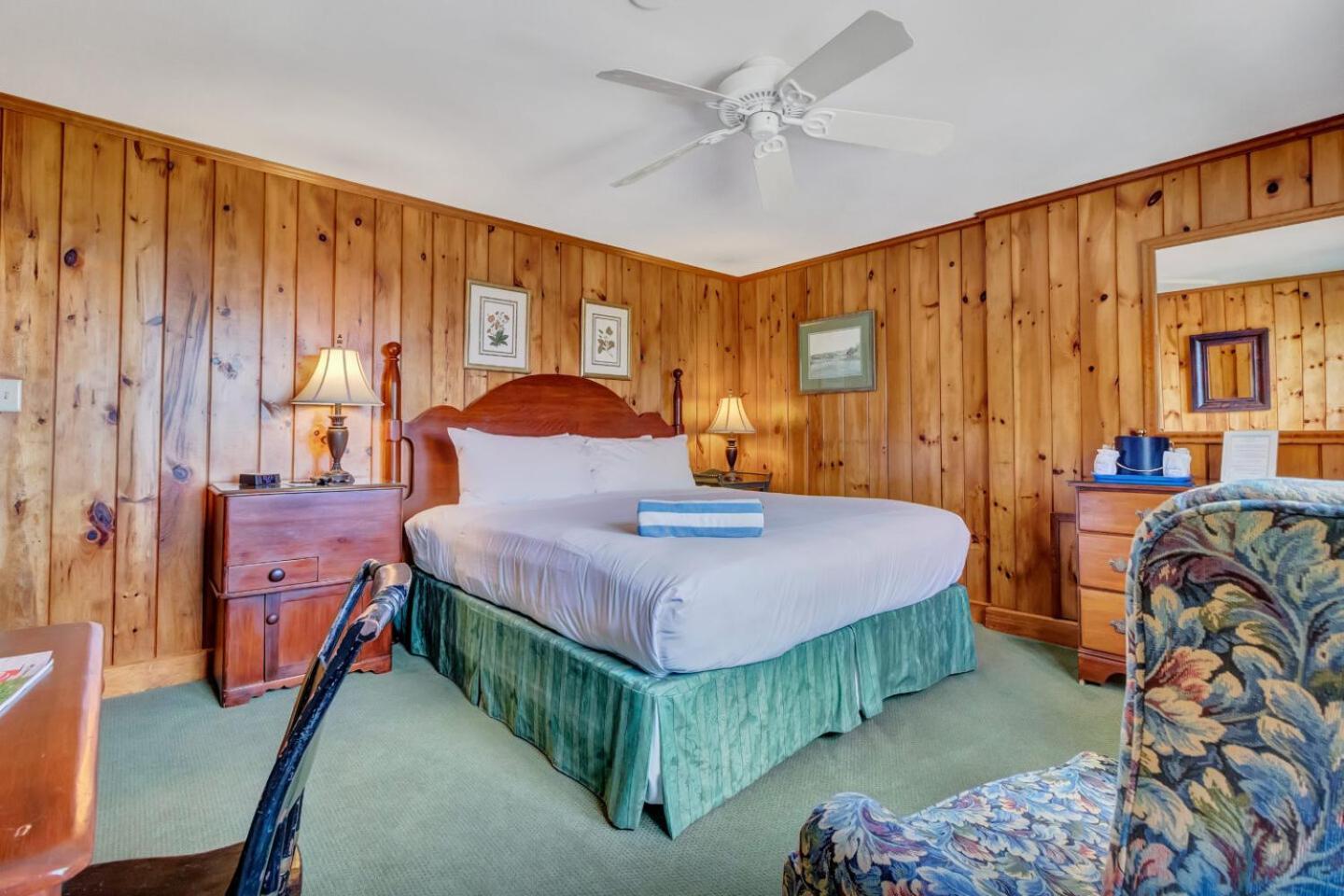 Winstead Beach Resort Harwich Port Exterior photo